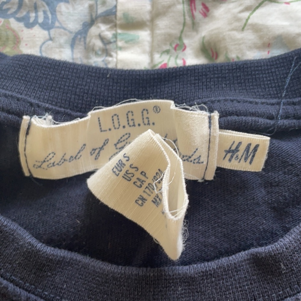 H&M Long Sleeve Tee - Picture 2 of 2